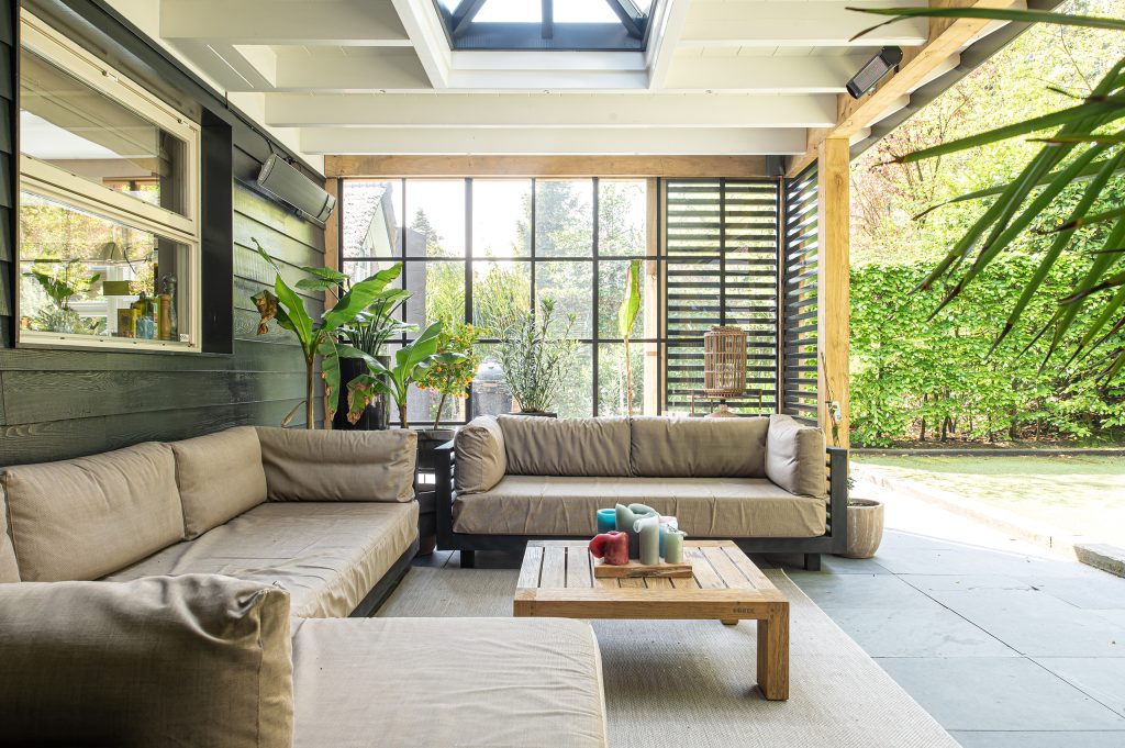 Houten buitenkamer op maat? Stantico is specialist in iconische buitenverblijven.