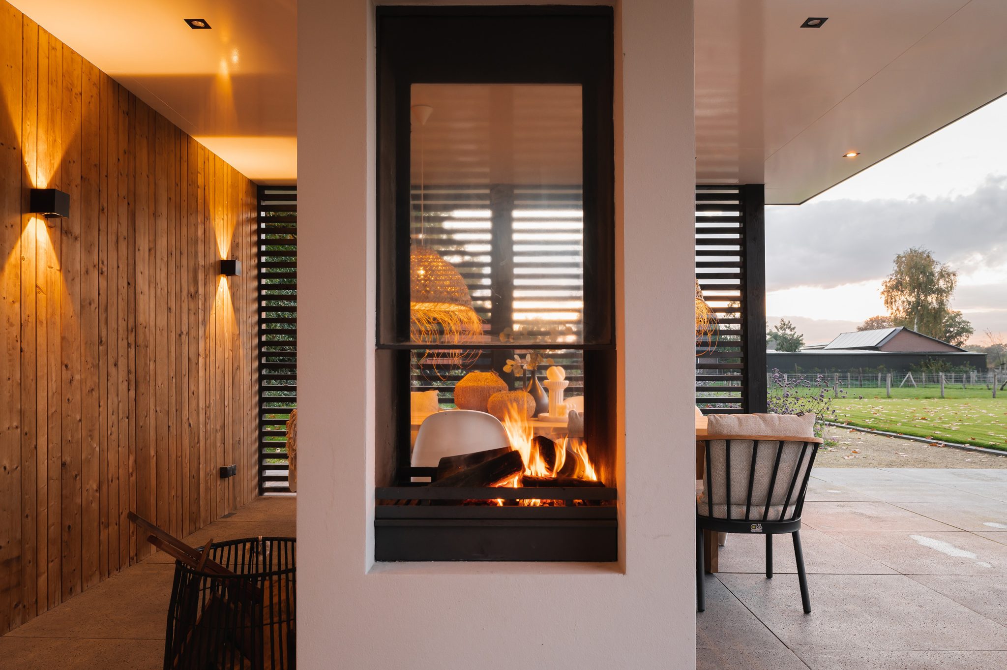 Sfeervolle tuinkamer met berging - Stantico